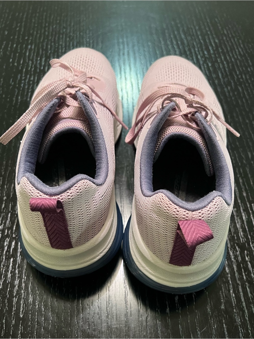 Skechers D’Lux Walker Women’s Size 9 Blush Pink Relaxed Fit Walking Shoes - Picture 3 of 6